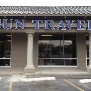 Sun Travel office at 4420 N. Mesa, El Paso, TX 79902