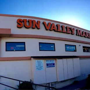 Sun Valley Market in Pacifica