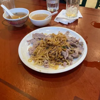 Lo Mein With Beef