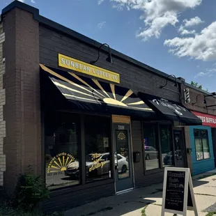 Cute and welcoming exterior