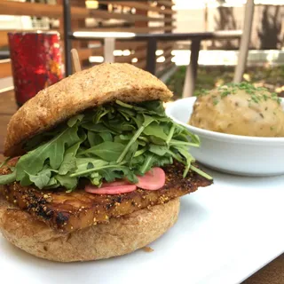 Mini Mashed Potatoes and Gravy Brunch