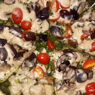Perfecto Pesto Pizza