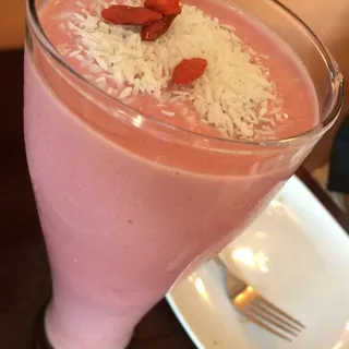 Strawberry Superfood Shake