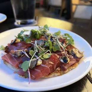 tuna pizza