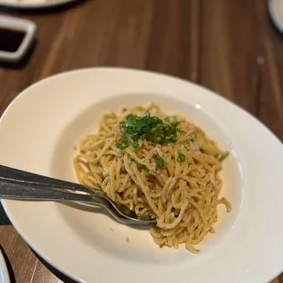 Longevity Crab Noodles