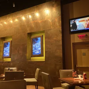 Live Photos display and a sports channel