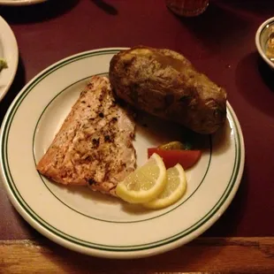 Grilled salmon that 9 yr old loves!!