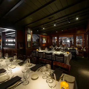 The Alexander Valley Room - 30 person capacity.