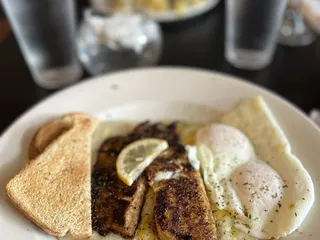 The Garden Brunch Cafe