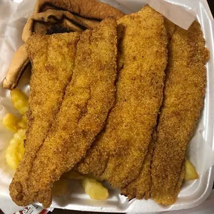 Catfish, toast &amp; fries