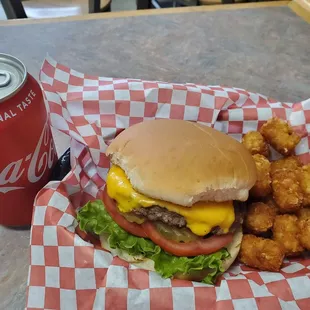 Cheeseburger Combo