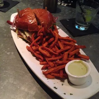 Prime Angus Sirloin Cheeseburger