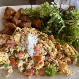 The smokes salmon scramble with mixed greens instead of bread.