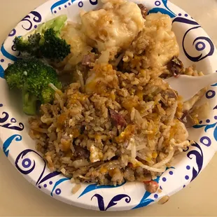 This is the House Fried rice.. this isn't a really good picture but it's full of all the meats..lots of it and that's even in a small!!