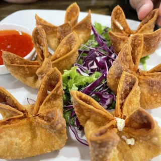 Vietnamese Crab Rangoon - Banh Xep Chien Cua Pho Mai