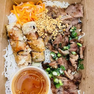 Imperial roll and grilled pork vermicelli