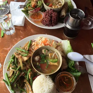 Lemongrass Chicken Lunch Special