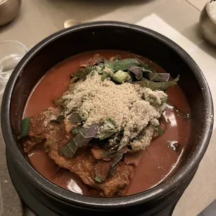 Spicy pork bone soup