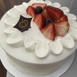 6 in Strawberry Cream