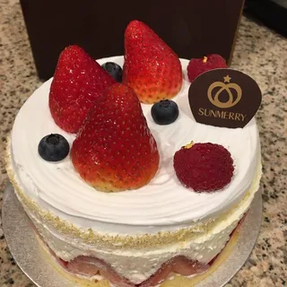 6" Strawberry Custard Cake