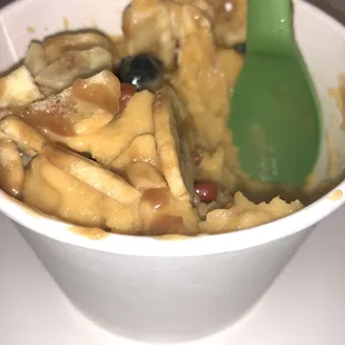 Sweet potato bowl with banana chips &amp; peanut butter