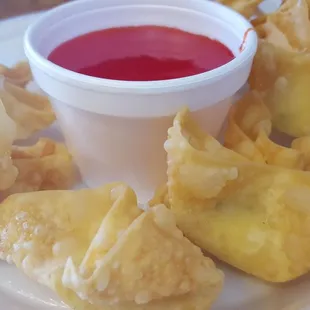 Crab rangoon so good