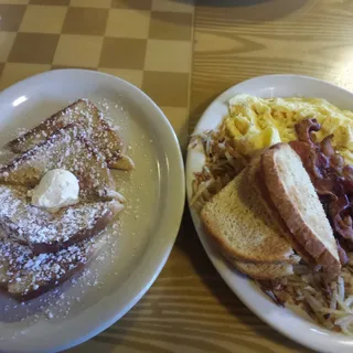 Lolo's Breakfast French Toast