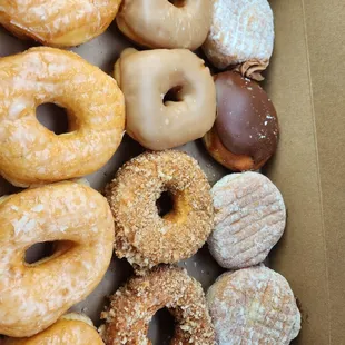 Nice variety of tasty donuts!