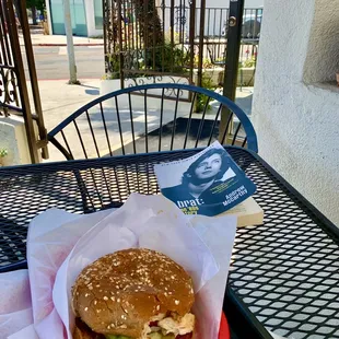 Lunchin' outside at the Sunny G
