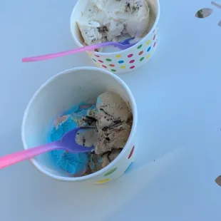 two bowls of ice cream