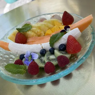 Seasonal fruit