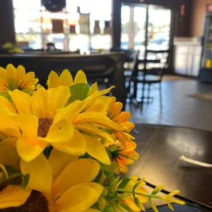 Waiting for my KILLER breakfast burrito at Sunny Side.