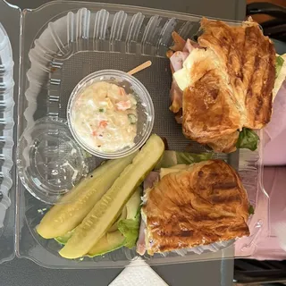 Ham and cheese Sandwich