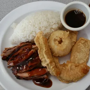 L6 lunch plate of teriyaki chicken and tempura