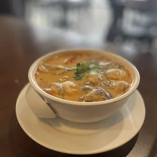 S10. Tom Kha