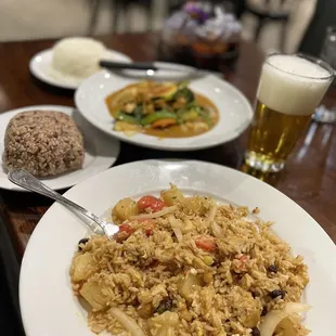 Pineapple  Fried Rice with Tofu and extra Cashews 4  Hot