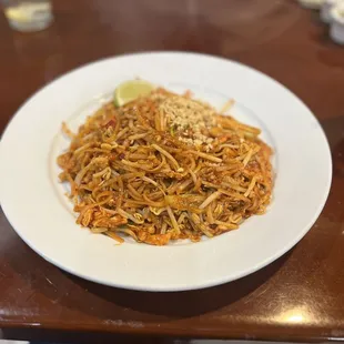 N4. Pad Thai