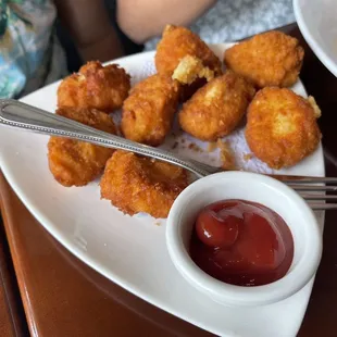 8pieces chicken nuggets