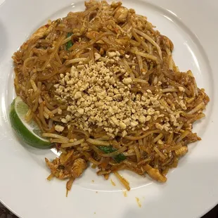 N4. Pad Thai