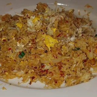 F4. Basil Fried Rice Dinner
