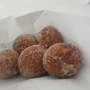 1/2 dozen donut holes, minus 1.  I always eat one before i can snap a pic!