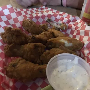 &quot;Hot wings&quot;