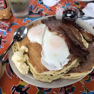 Buttermilk Pancake Breakfast*