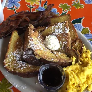 Buttermilk Pancakes with Blueberries*