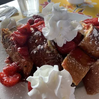 French Toast with Strawberries Whipped Cream*