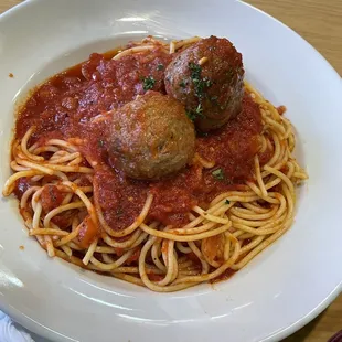 Spaghetti with meatballs