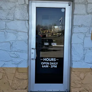 Entrance &amp; Hours