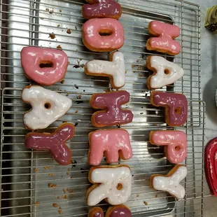 $2.50 per letter beats cup cakes!!