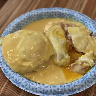 Eggs Benedict