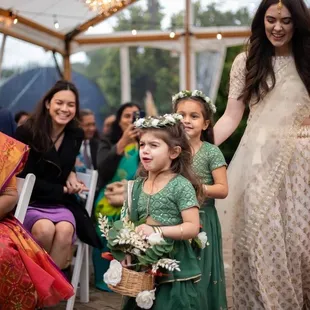 Flower girls - Indian wedding reception photography - sunol casa Bella